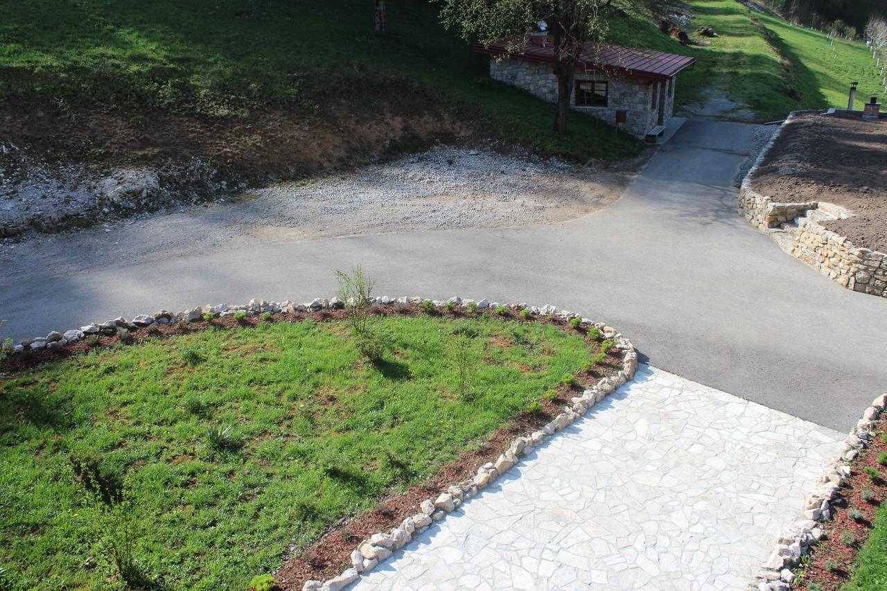 B&B Zlatna Nit บอซันสกาครูปา ภายนอก รูปภาพ