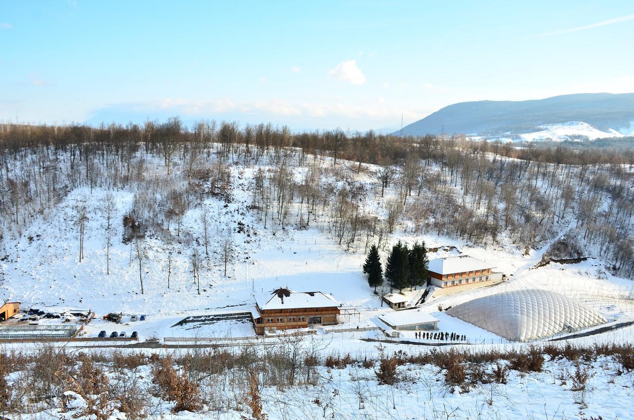 B&B Zlatna Nit บอซันสกาครูปา ภายนอก รูปภาพ